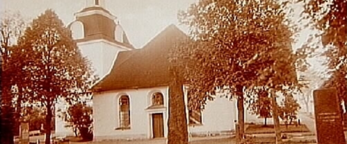 En onykter bonde kräks i Tjällmo kyrka